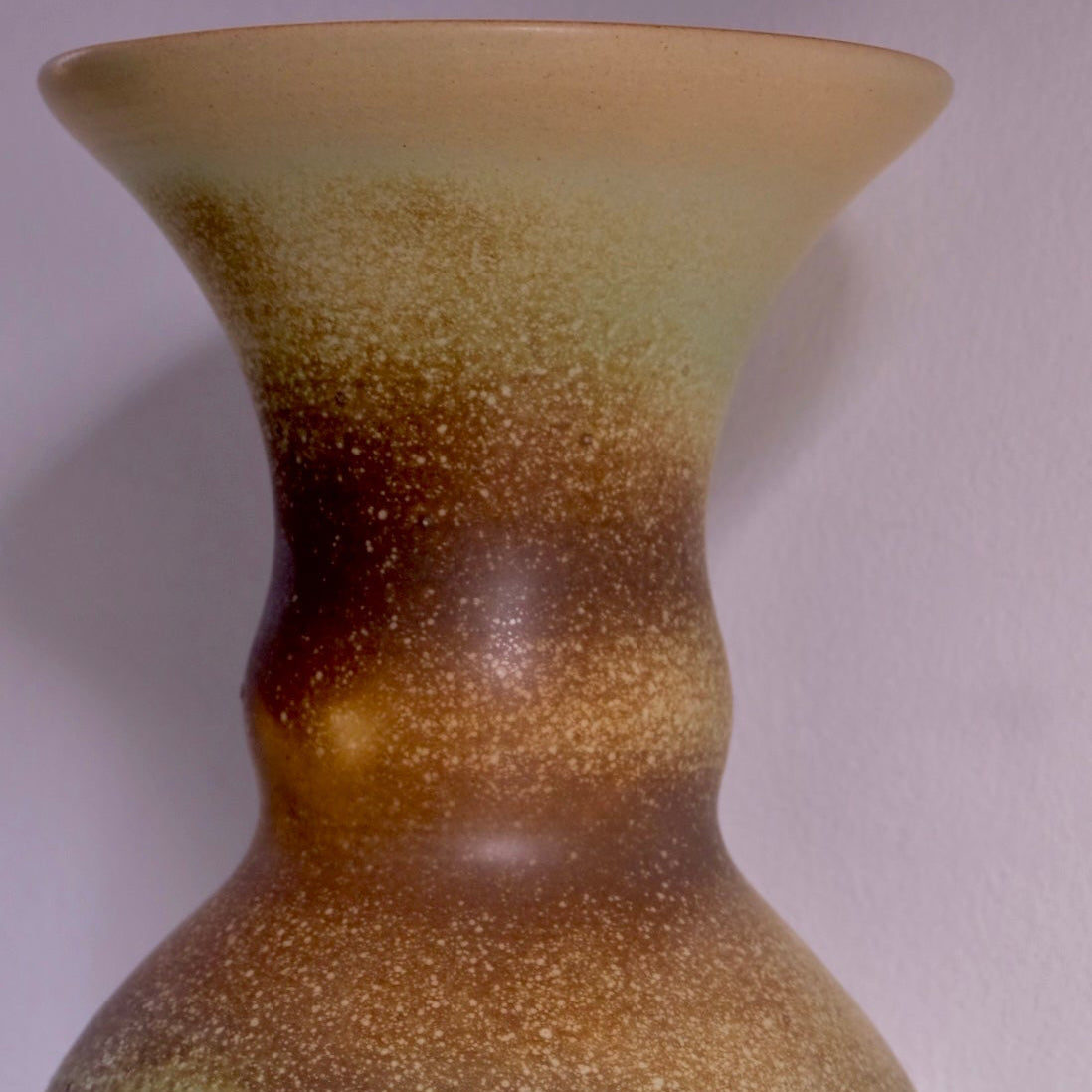 The Vase H29