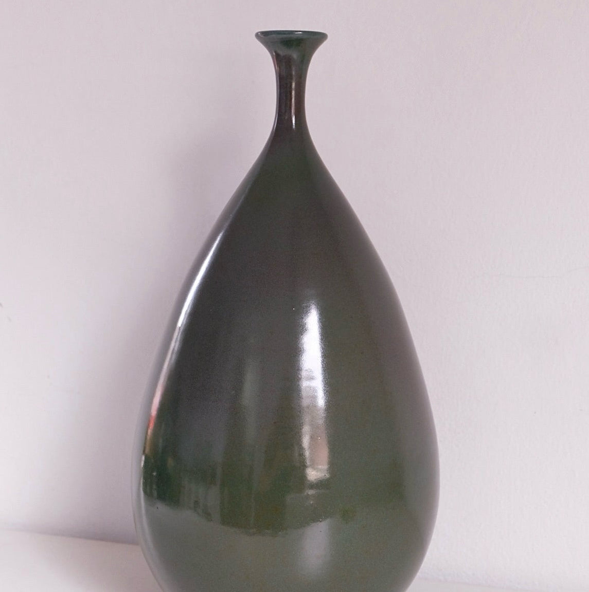 The Vase H37