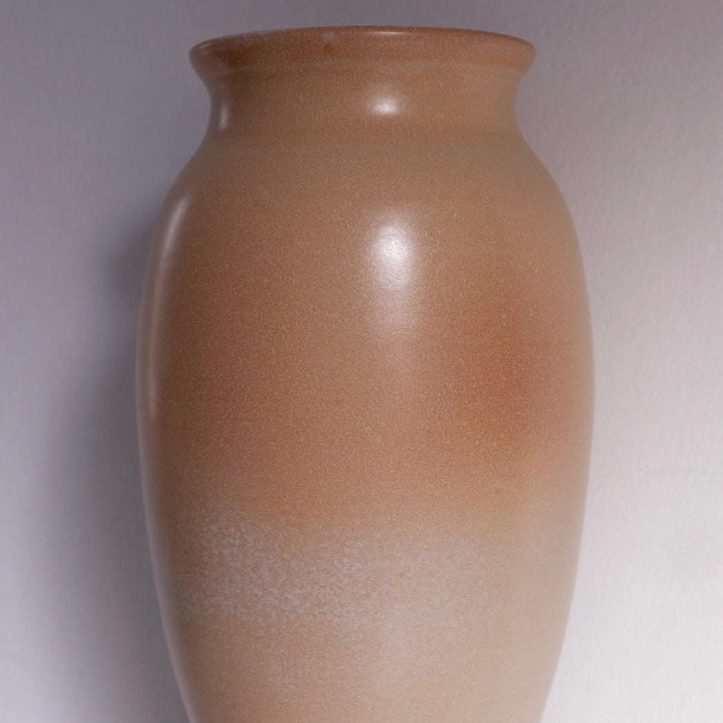 The Vase H37