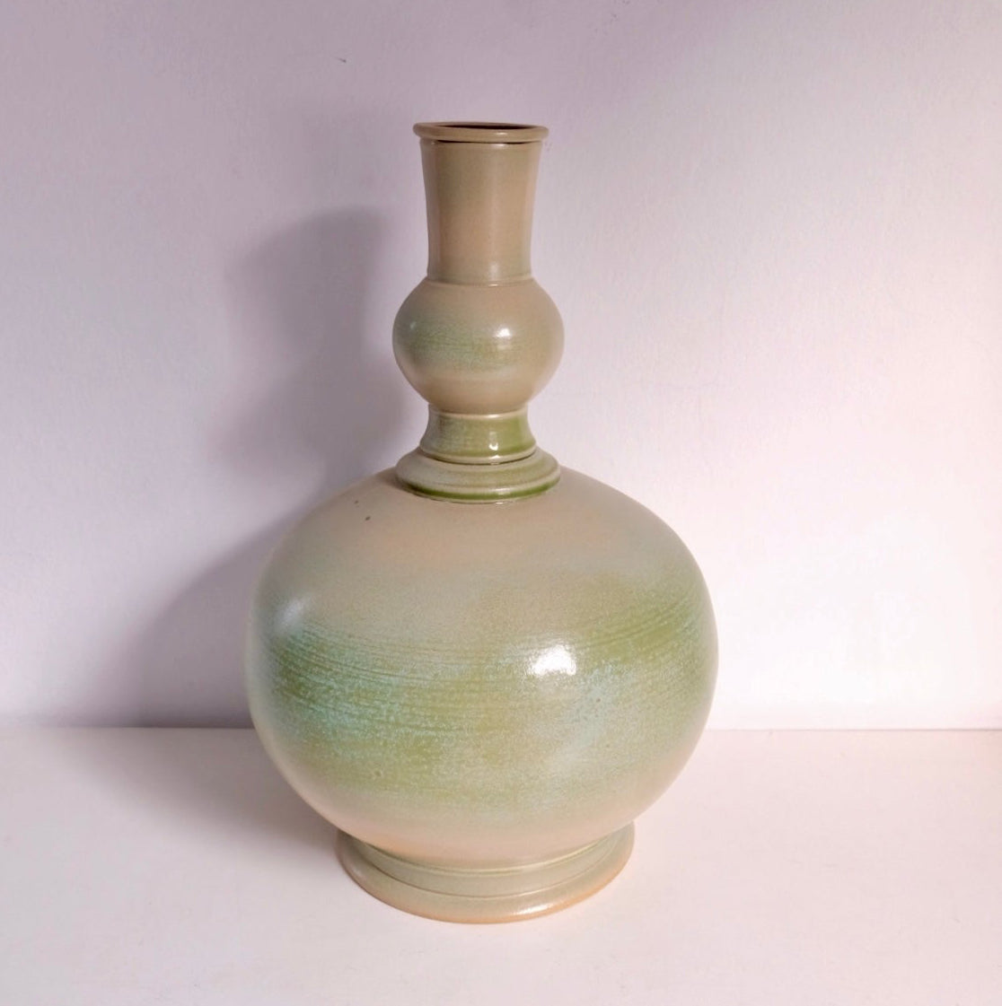 The Vase H40
