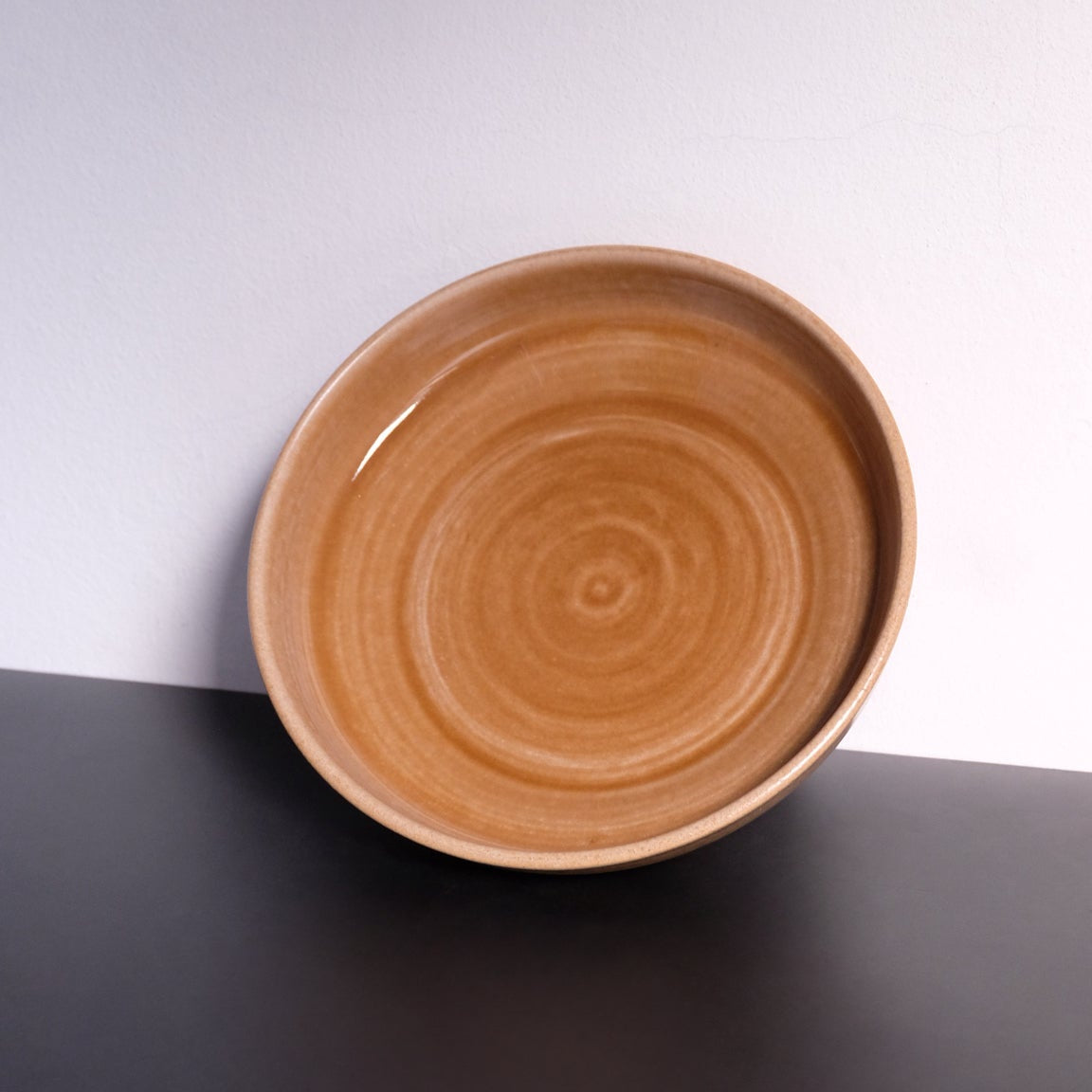 Amber Wood Plate