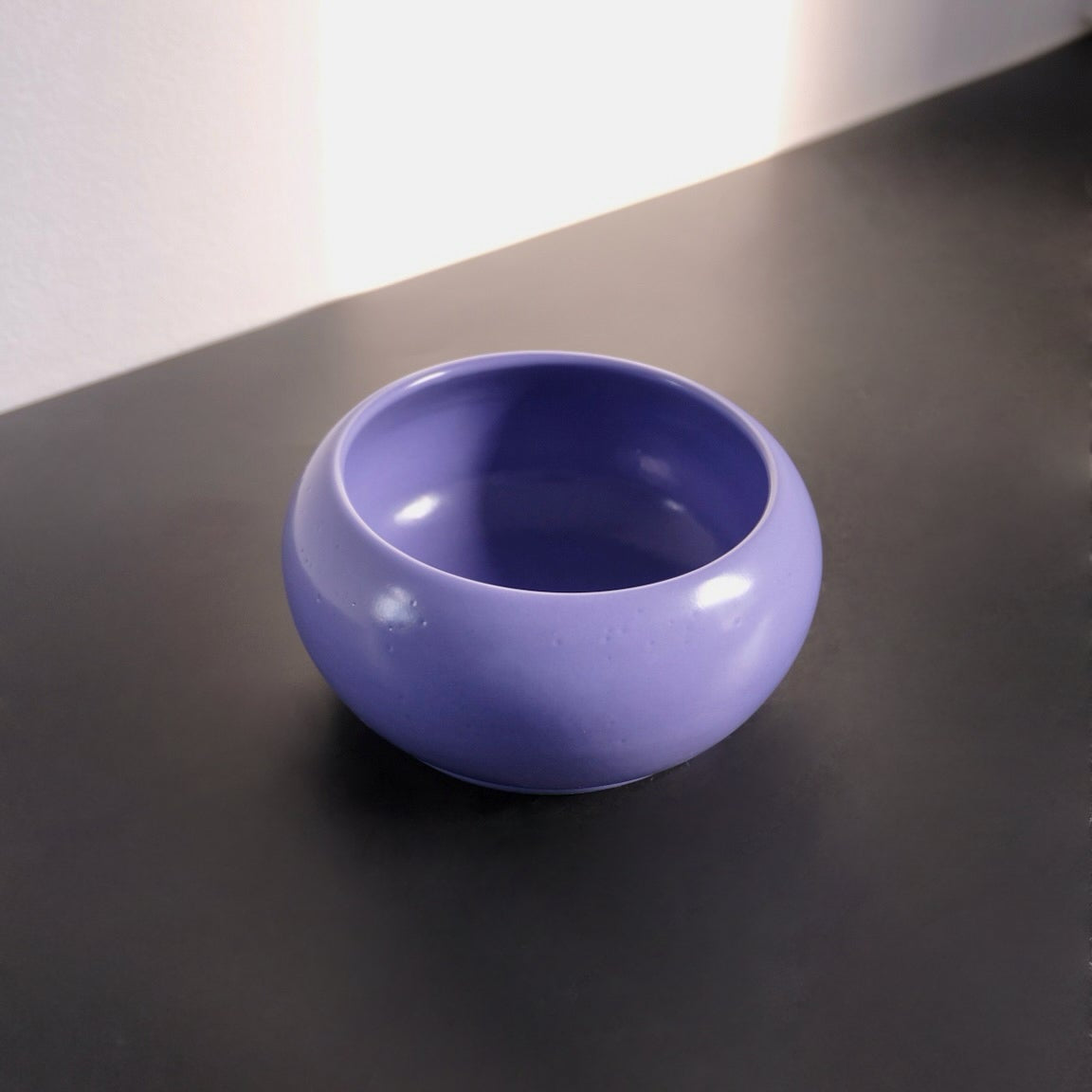 Rotund Bowl (Lavender Purple)