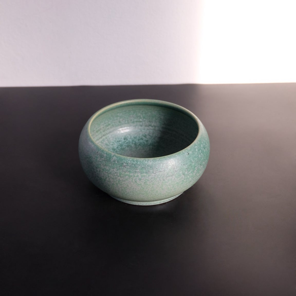 Rotund Bowl (Celadon)