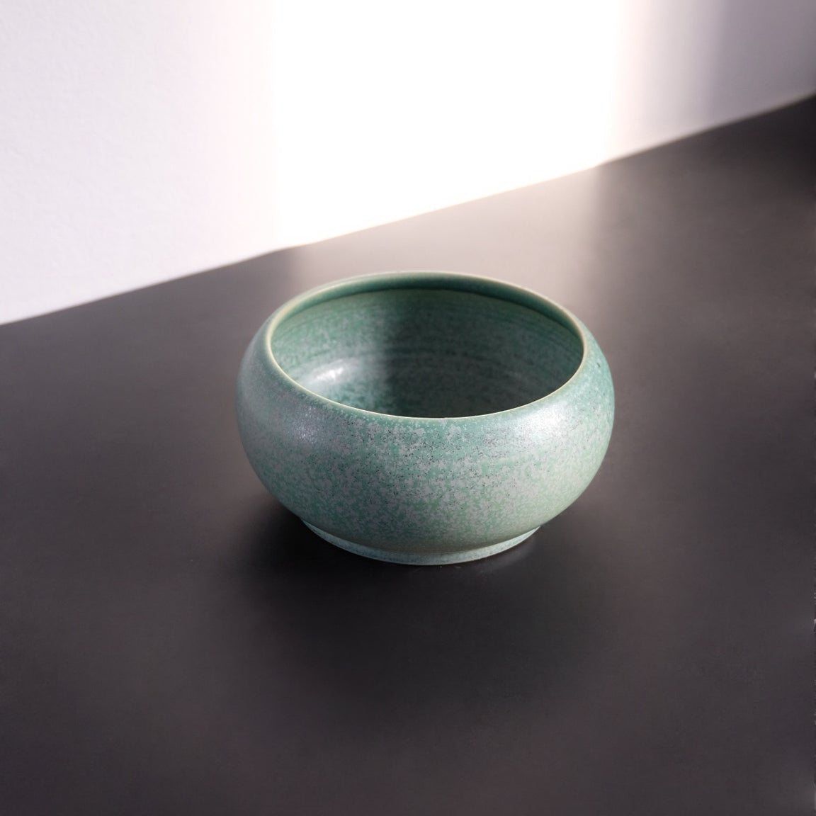 Rotund Bowl (Celadon)